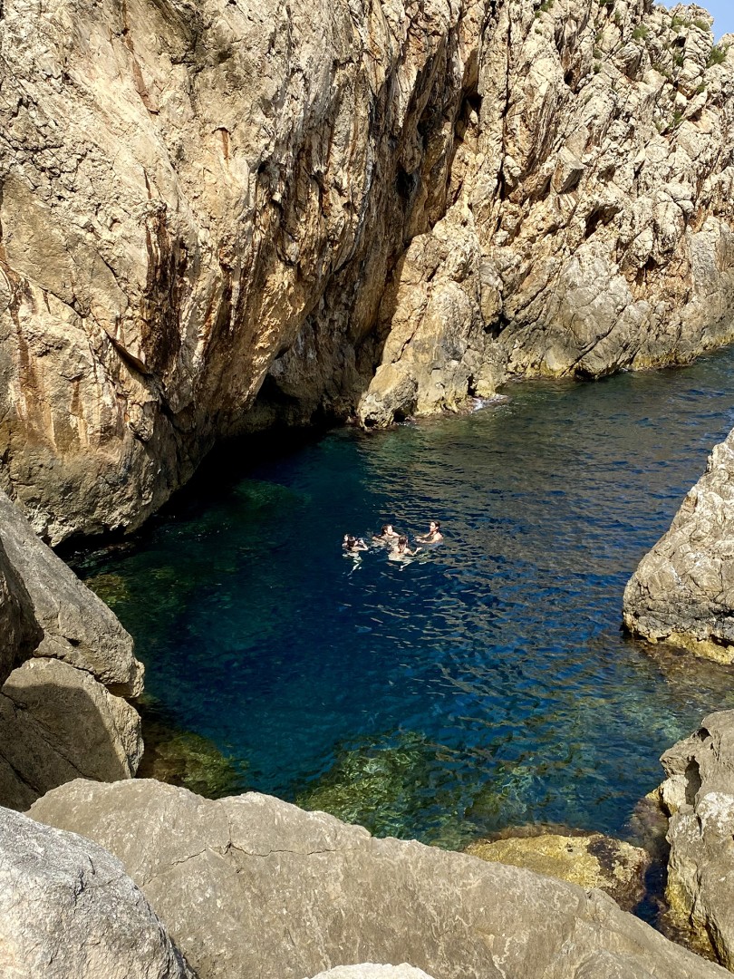 Lagoon Hike Station — main photo