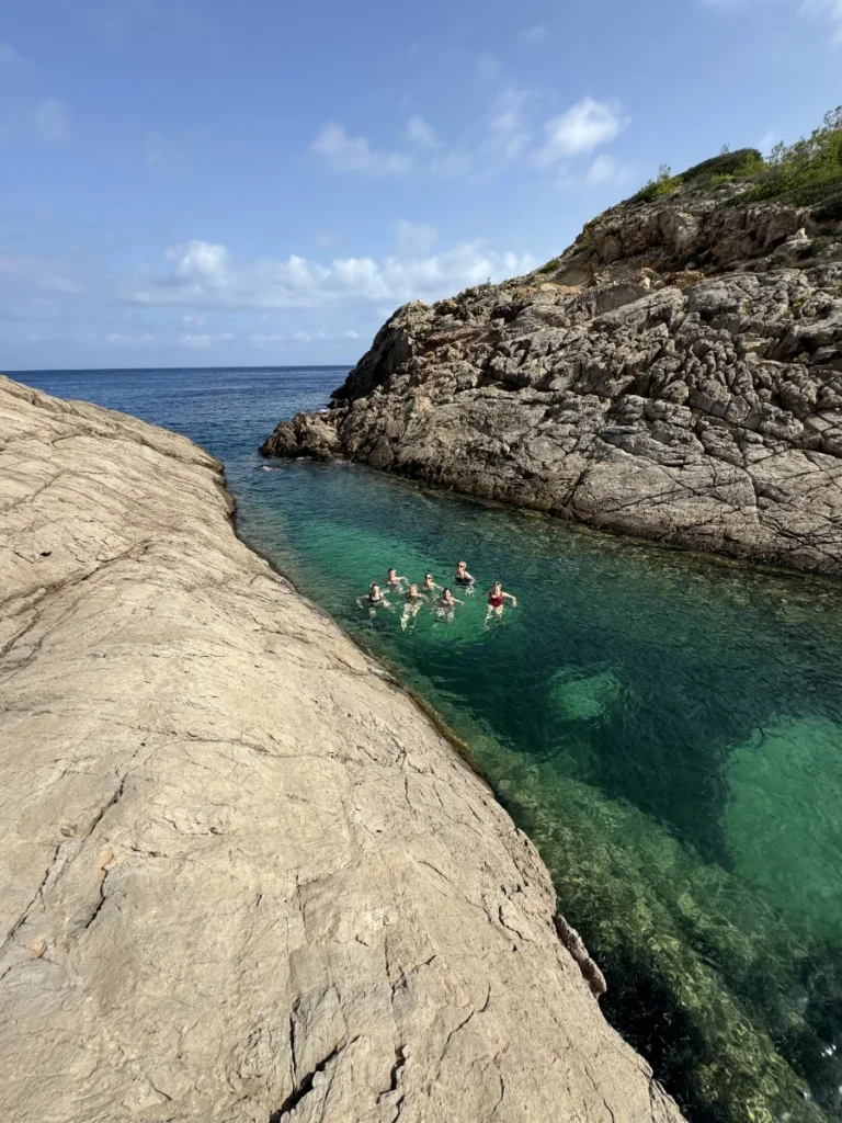 Natural Pools Hike Station — photo 3